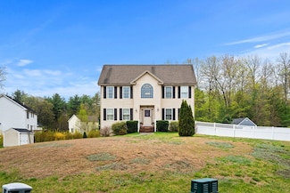 1 Cottonwood Cir, Kingston, NH 03848