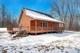 2832 E Pioneer Tr, Foxboro, WI 54836