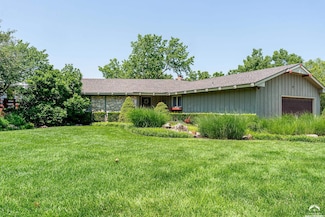 2013 Camelback Dr, Lawrence, KS 66047