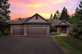 4611 Fable Hill Way N, Hugo, MN 55038