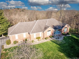 1027 Skyview Dr, New Albany, IN 47150