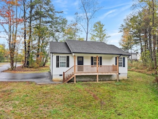 135 Buster Way, Tunnel Hill, GA 30755