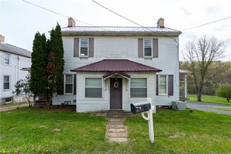 890 Venetia Rd, Venetia, PA 15367