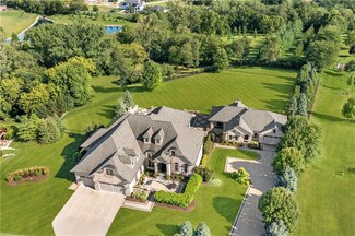 14914 Brookview Dr, Urbandale, IA 50323