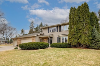 3025 Alvarado Ln N, Plymouth, MN 55447