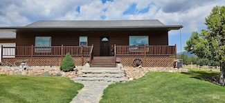 2318 S Elba Almo Rd, Elba, ID 83342