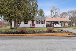 6 Bailey Ln, Brunswick, ME 04011