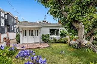 628 29th St, Manhattan Beach, CA 90266