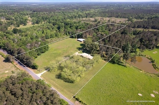 242 Siloam Rd, Magee, MS 39111