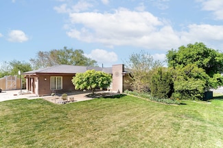 1340 E Oakmont Ln, Fruit Heights, UT 84037