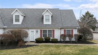 662 2nd St Unit 2, Fairport Harbor, OH 44077