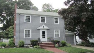 122 Gulliver St, Milton, MA 02186