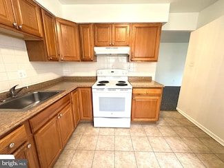 4254 Buckman Rd Unit 5, Alexandria, VA 22309