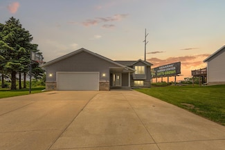 1844 Patricks Bay, Faribault, MN 55021