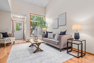 717 Grandview Way, Hudson, WI 54016