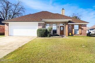 314 Deer Meadow Blvd, Broussard, LA 70518
