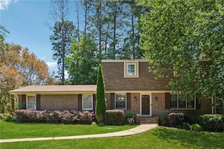 461 Village Green Ct SW, Lilburn, GA 30047