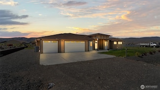 207 Clayton Place SW, Mattawa, WA 99349
