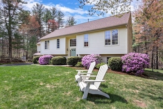 74 Oxford Dr, Franklin, MA 02038