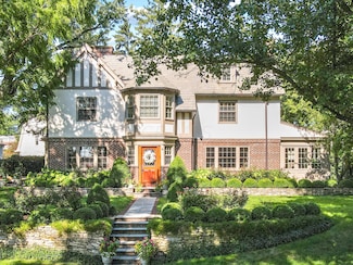 1760 Upper Chelsea Rd, Columbus, OH 43212