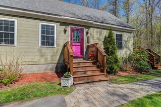 8 Josiah Currier Rd, Cape Neddick, ME 03902