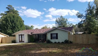 706 Marshall St, Carthage, TX 75633