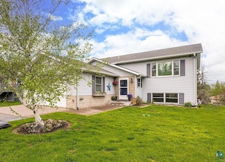 803 Almac Dr, Duluth, MN 55810