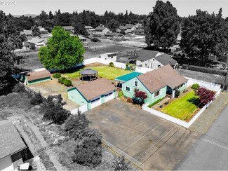688 Ruskin St, Eugene, OR 97402