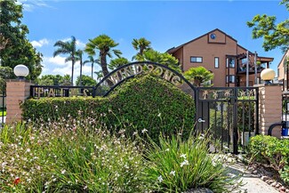 4011 Canario St Unit B, Carlsbad, CA 92008