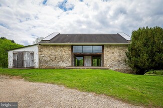 2307 Paper Mill Rd, Phoenix, MD 21131