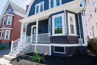 44 Cottage St, Lynn, MA 01905