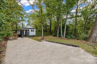 312 Flat Rock St, Clover, SC 29710