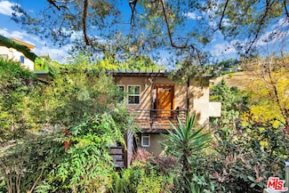 3844 Sunbeam Dr, Los Angeles, CA 90065