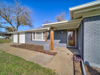 5421 Jerri Ln, Haltom City, TX 76117