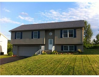 590 Madison Dr, Smithfield, PA 15478