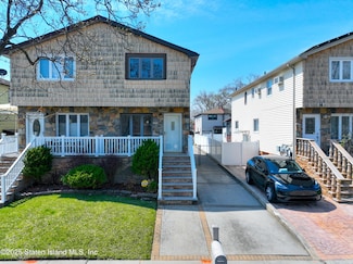 18 Rowan Ave, Staten Island, NY 10306