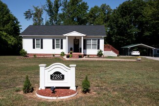 2285 Cg Woodson Rd, New Canton, VA 23123