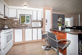 13641 Poinsettia Dr Unit 21, Poway, CA 92064