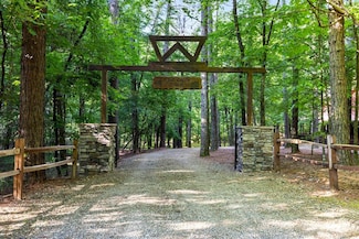 660 Lucian Sorrel Rd, Broken Bow, OK 74728