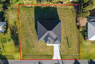 2041 SW Driftwood St, Port Saint Lucie, FL 34953