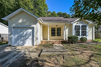 7114 Idlewild Brook Ln, Charlotte, NC 28212