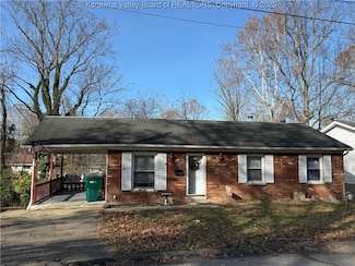 414 Sun Valley Dr, Saint Albans, WV 25177