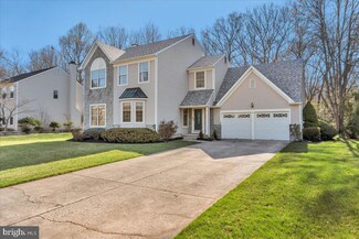 16 Farmhouse Ln, Voorhees, NJ 08043