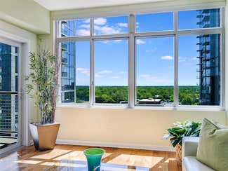 54 Rainey St Unit 1215, Austin, TX 78701