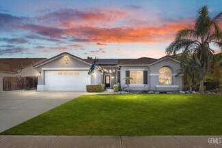 214 Irish Crystal Ct, Bakersfield, CA 93314