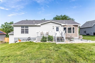904 Summit Rd, Knob Noster, MO 65336