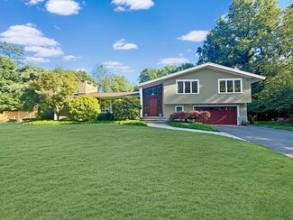 5 Dancing Bear Rd, Norwalk, CT 06853