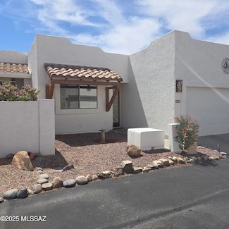 2909 S Full Moon Dr, Tucson, AZ 85713