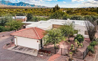 737 W Vista Hermosa Dr, Green Valley, AZ 85614
