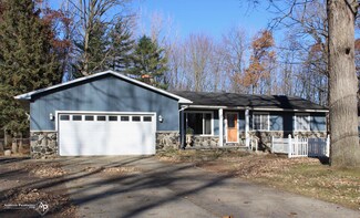 6323 Bluejay Dr, Flint, MI 48506